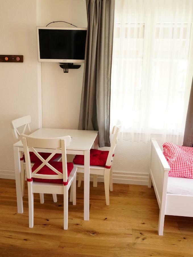 Adventure Guesthouse Interlaken Unterseen Eksteriør bilde